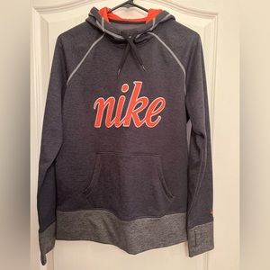 Womens Grey Nike Therma-Fit Sweatshirt - Size Medium